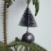 Sfeerbeeld Tree & Bell Mahogany ornament