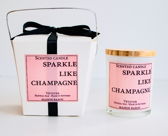 Geurkaars Sparkle Like Champagne Maison Babou sfeer